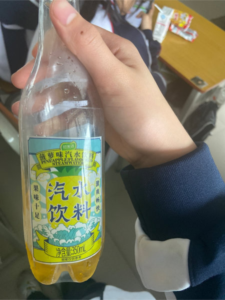 佰果适 菠萝味汽水