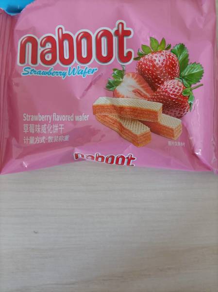 naboot 草莓威化饼干