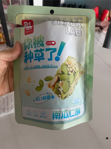 A1零食研究所 a1南瓜仁酥