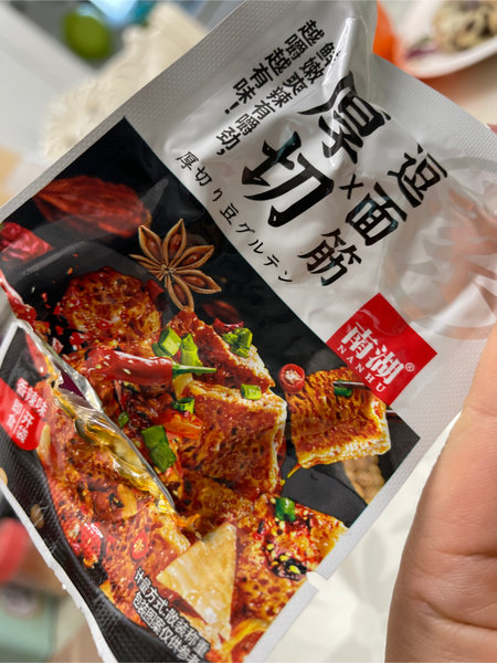 南湖牌 厚切逗面筋(香辣味)