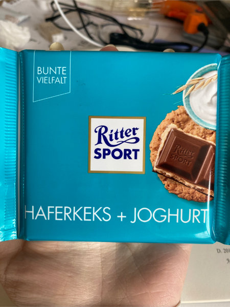 Ritter Sport <em>燕麦</em><em>饼干</em>酸乳<em>夹心</em><em>巧<em>克力</em></em>