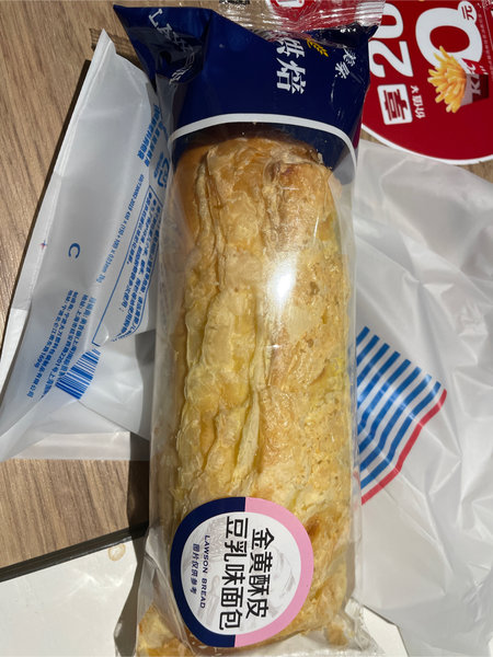 罗森 黄金酥皮豆乳味面包