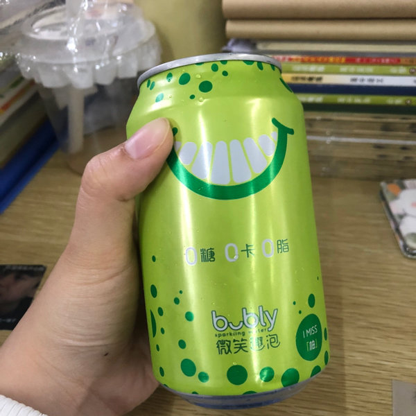 百事 微笑趣泡蜜柚味气泡水CAN330ML