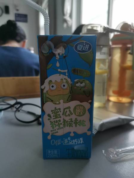 夏进 乳业250mL无菌砖蜜瓜猕猴桃牛奶饮品