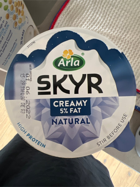 Arla Icelandicstylestrainedyogurtwith5%fat