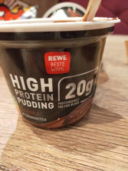 <em>REWE</em> highproteinpudding