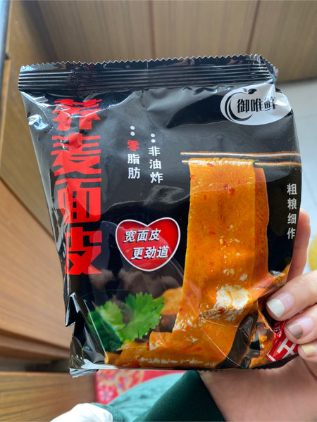 御唯鲜 荞麦面皮酸辣味110g