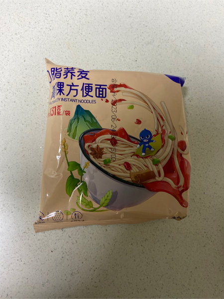 鲨鱼菲特 0脂荞麦青稞方便面