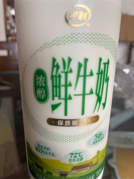 伊利 浓醇鲜牛奶