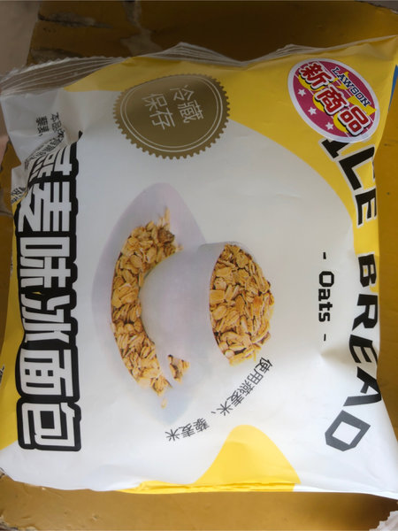 罗森 冰面包燕麦味