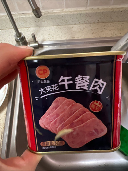 正大 大夹花午餐肉