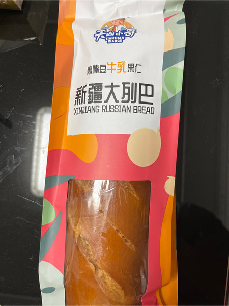 天山小哥 鹰嘴豆牛乳果仁大列巴(500g)