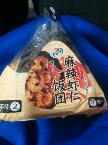 711 麻辣虾仁饭团