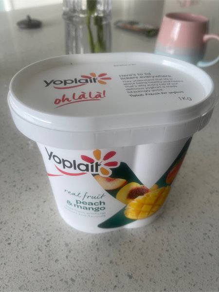 优诺yoplait LOW FAT FRUITED YOGHURT