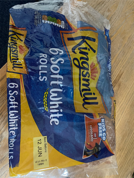 <em>Kingsmill</em> softwhiterolls