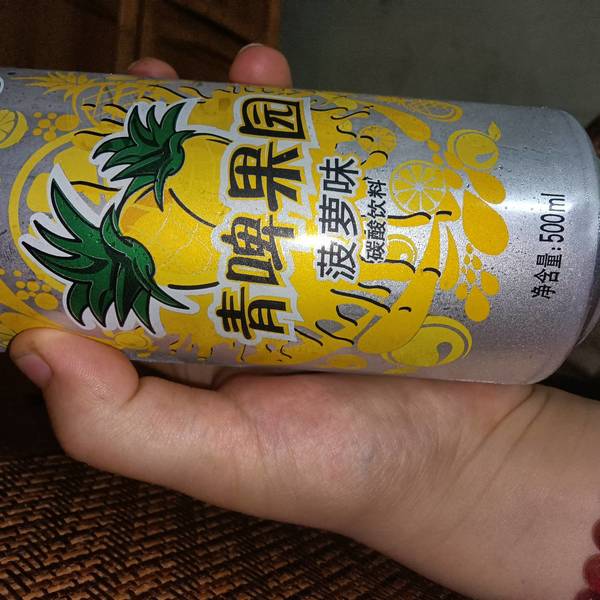 青啤果园 碳酸饮料500菠萝味