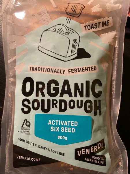 ORGANIC SOURD <em>DOUGH</em> 面包