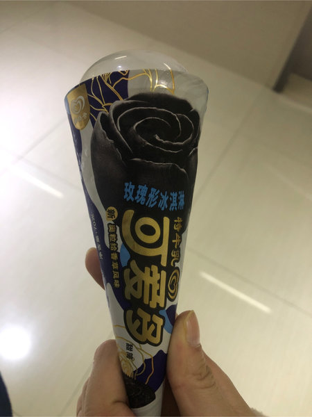 可爱多 X若来特牛乳香草饼干碎风味冰淇淋单支装 24X115ML(70G)