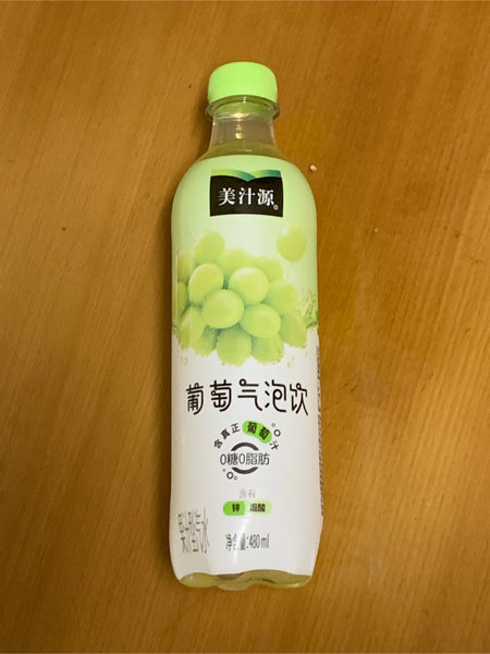 美汁源 480ml葡萄气泡饮葡萄汁汽水