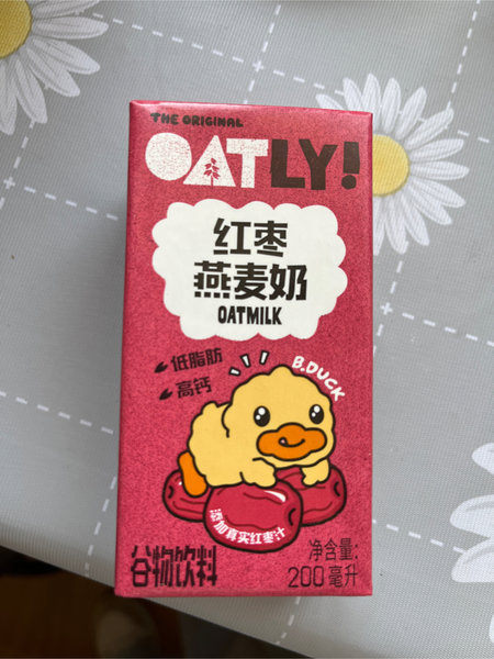 OATLY 红枣燕麦奶