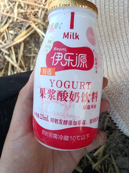 伊乐源 225ml草莓果浆酸奶饮料