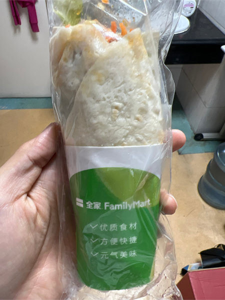 全家 荆楚风味肌肉鲜蔬卷