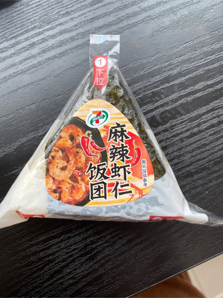 7➕便利店 麻辣虾仁饭团