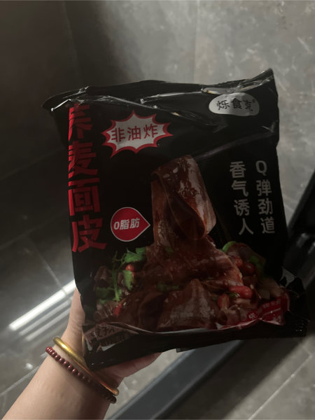 烁食克 荞麦酸辣面皮