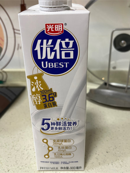 光明 优倍鲜牛奶利乐峰(浓醇)900ml