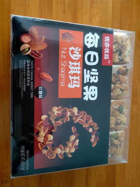 优亦优品 <em>400g</em><em>每日</em>坚果红糖沙琪玛