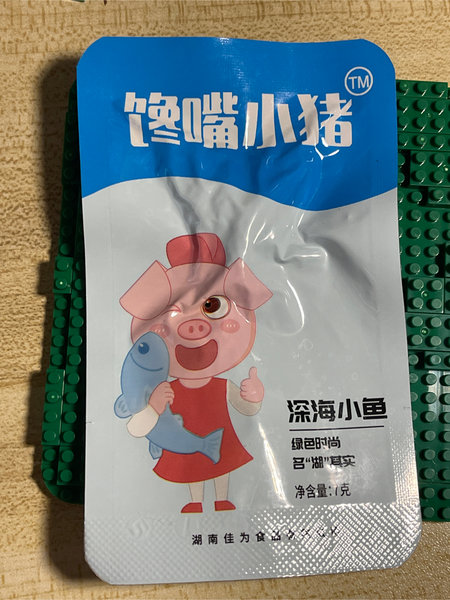 馋嘴小猪 小鱼仔香辣味