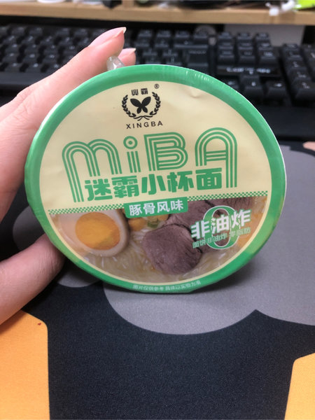 興霸 迷霸小杯面【豚骨风味】