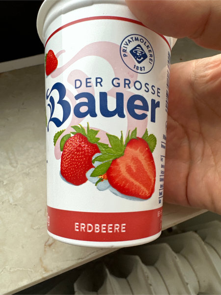 Der Gro<em>ß</em>e Bauer Jogurt【草莓味】