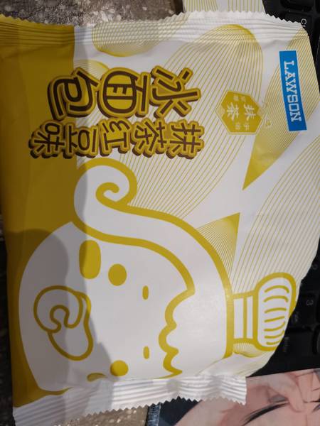 罗森 冰面包抹茶红豆味