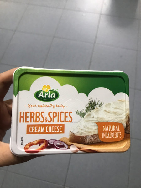 Arla <em>Herbs</em>&SpicesCreamCheese