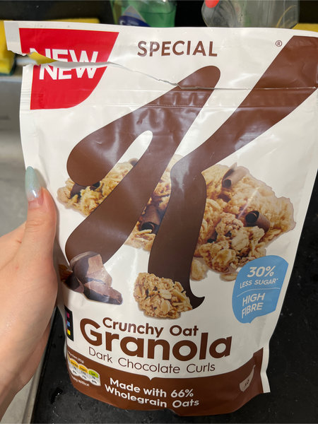 special K crunchy oat granola(Dark chocolate curls)