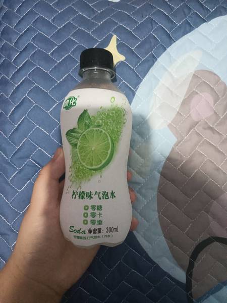 吻化 柠檬味气泡水300ml