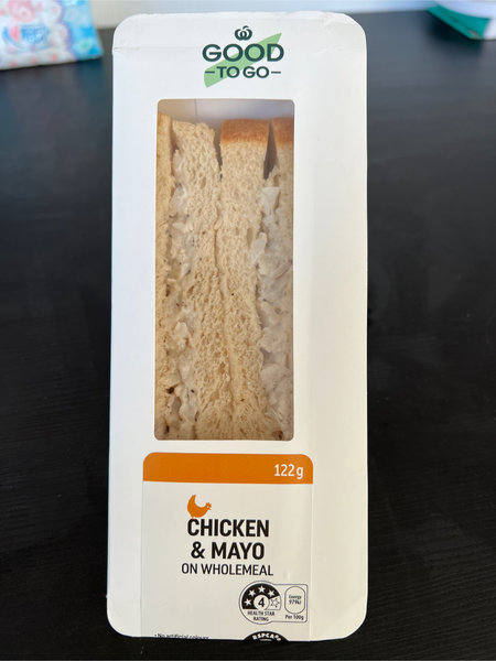 WOOLWORTHS Chicken&mayo