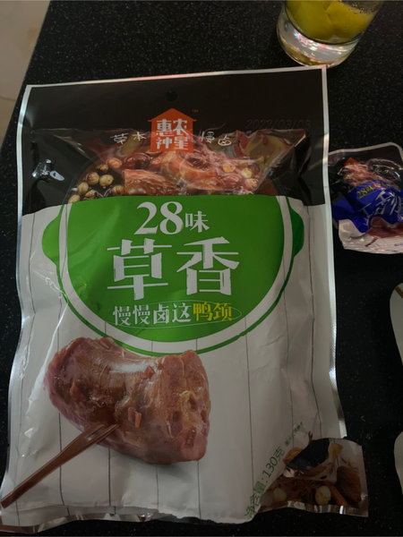 惠农神星 130g鸭颈卤味独立真空包装零食香辣味小吃鸭颈