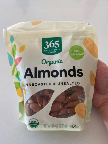 365 Whole foods AlmondsUnroasted&<em>Unsalted</em>