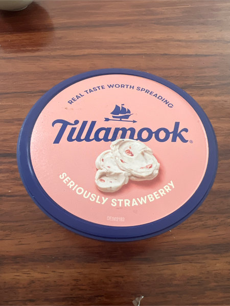 Tillamook <em>Creamcheese</em>【草莓味】