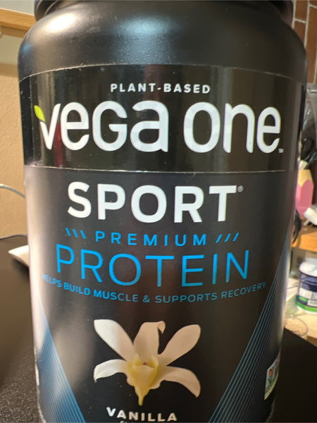 VEGA ONE SPORT 植物蛋白粉